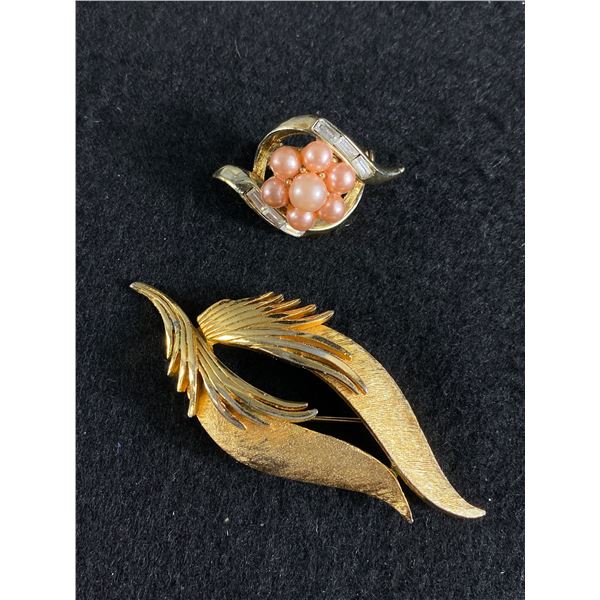 2 Pieces of Vintage Signed Coro Jewelry. Booches