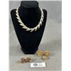 Image 1 : 1950's Coro Necklace Plus 2 Pairs of 1950's Earrings