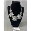 Image 1 : Lovely Vintage Necklace