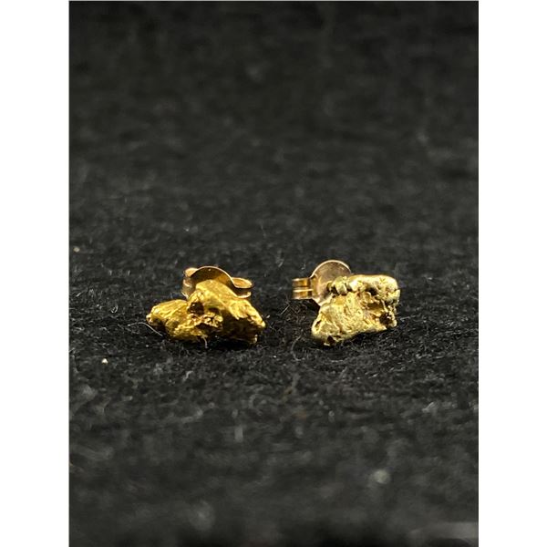 Nice Pair of Gold Nugget Earrings With 10k Posts 1.6gr