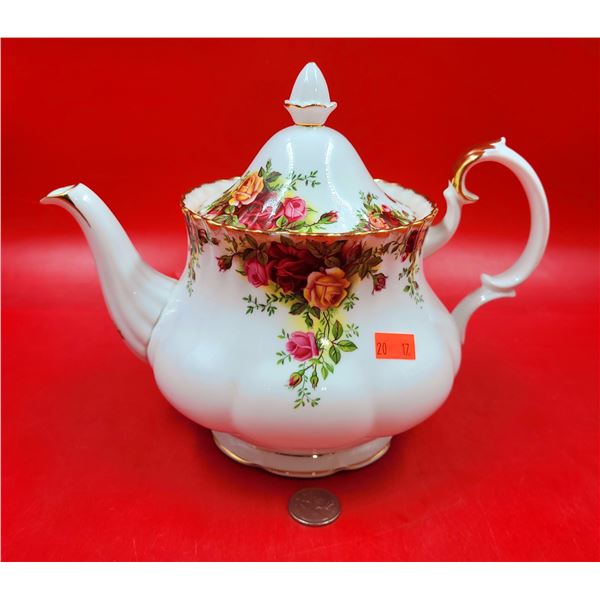 VTG Royal Albert Old Country Roses Fine China Tea Pot w/ Floral Design