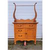 Image 1 : Antique Oak Washstand