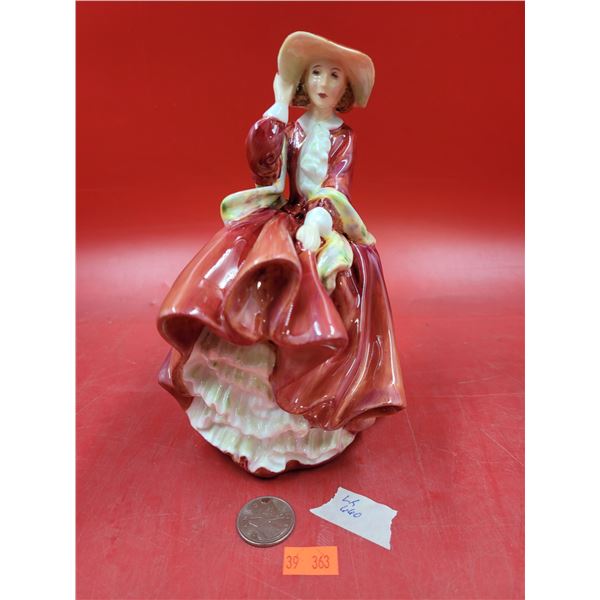 1937 Royal Doulton "Top o' the Hill" Bone China Figurine HN 1834 Made in England