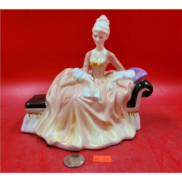 1963 Royal Doulton "Reverie" Bone China Figurine HN 2306 Made in England