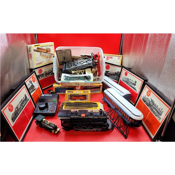 Lot Of VTG Train Model Pieces, Play Sets & Framed Train Prints