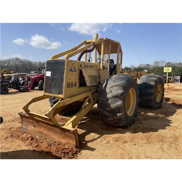 JOHN DEERE 640 Skidder