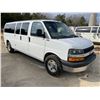 Image 4 : 2017 CHEVROLET EXPRESS 3500 Passenger Van