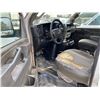 Image 5 : 2017 CHEVROLET EXPRESS 3500 Passenger Van
