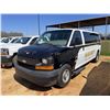 Image 1 : 2017 CHEVROLET EXPRESS Passenger Van