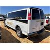 Image 2 : 2017 CHEVROLET EXPRESS Passenger Van