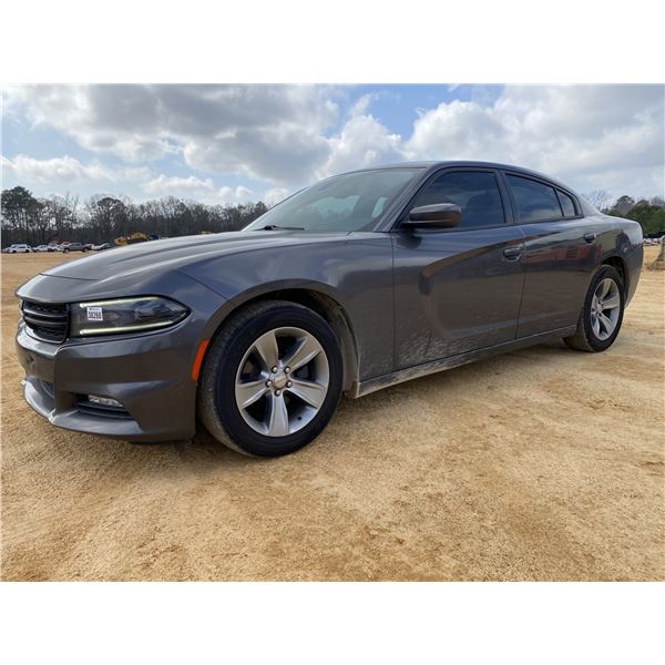 2016 DODGE CHARGER SXT Automobile