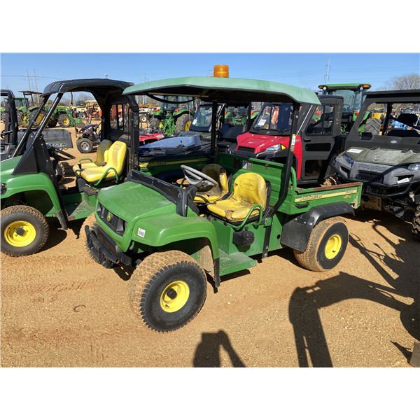 JOHN DEERE GATOR UTV