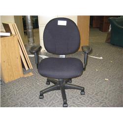 Black Mid Back Ergo Gas Lift Task Chair