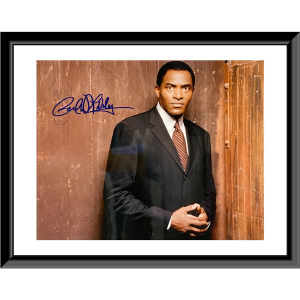 Alias signed photo autographed by Carl Lumbly. 8X10 Inches
