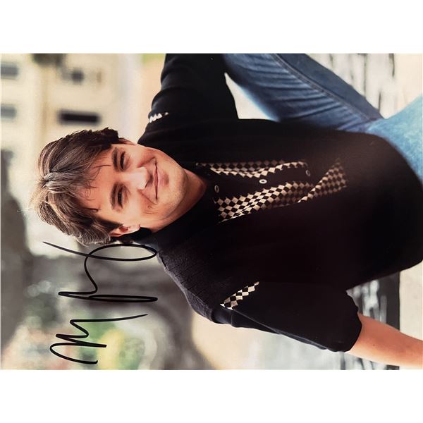 Friends Matthew Perry signed photo. GFA Authenticated