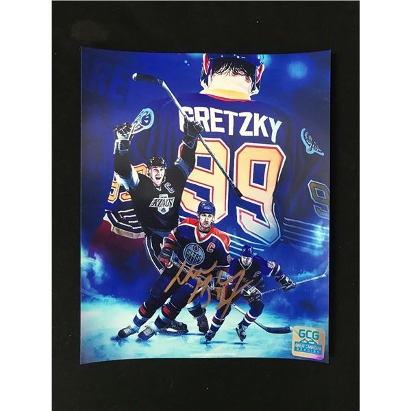 WAYNE GRETZKY SIGNED 8X10 PHOTO (GCG COA)