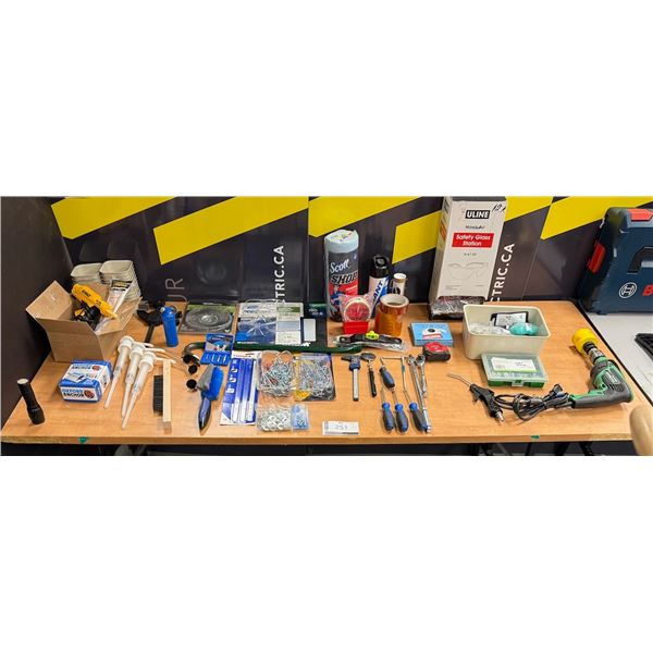 LOT D'OUTILS ASSORTIS