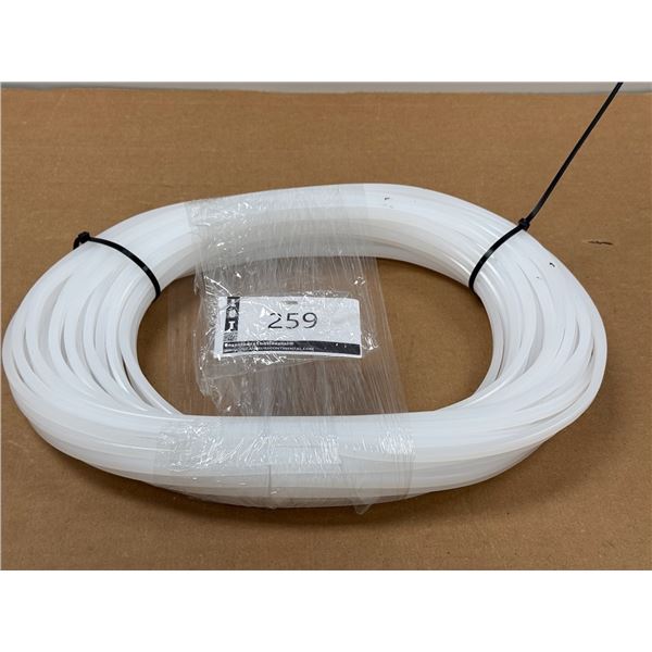 ROULEAU DE MATERIEL PLASTIQUE POUR BAES DE SKI