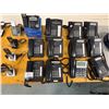 Image 1 : LOT DE 16 TELEPHONES ASSORTIS