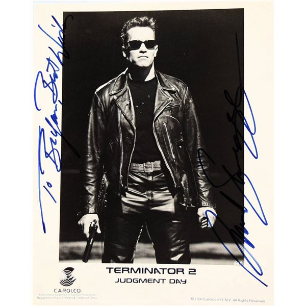 Arnold Schwarzenegger signed Terminator 2 movie photo