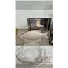 Image 2 : SHELF LOT OF ASSORTED VASES & DECORATIVE SERVING DISHES