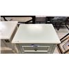 Image 3 : 2 NIGHT STANDS