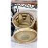 Image 2 : LARGE WOVEN AFRICAN BASKET WITH LID APPROX. 22.5" X 20.5"