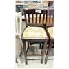 Image 2 : 2 HIGH-TOP BAR CHAIRS