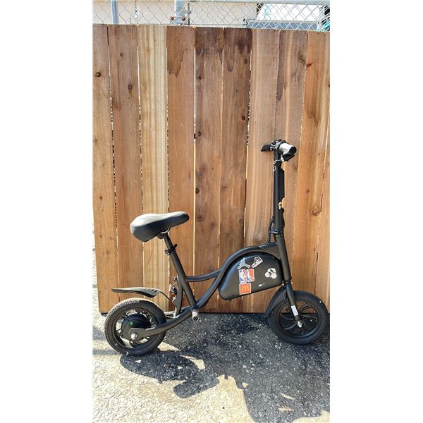 E-BIKE WITH BATTERY & KEY (NO CHARGER, UNKNOWN WORKING CONDITION)