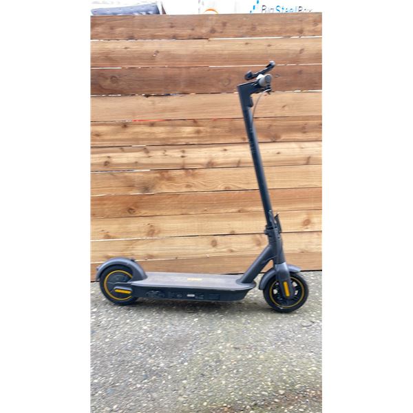 NINEBOT E-SCOOTER *UNKNOWN WORKING CONDITION, NO KEY, NO CHARGER*