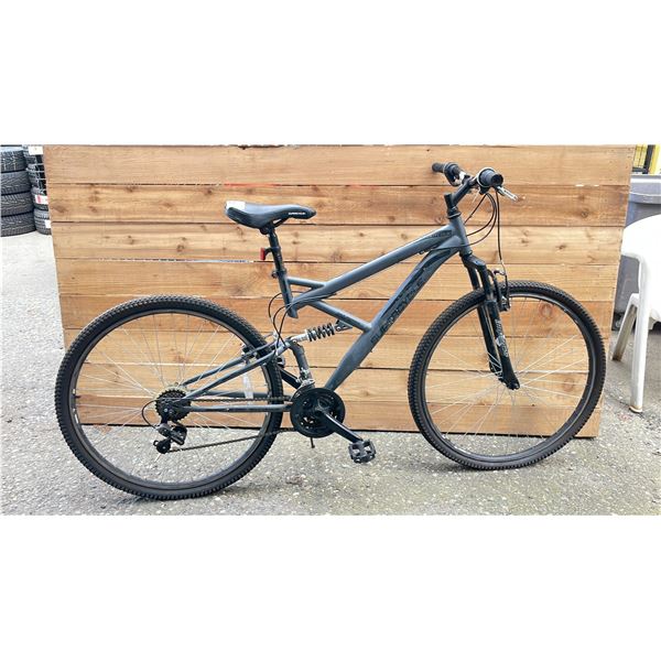 RACE INSPIRED GEOMETRY 21-SPEED BIKE