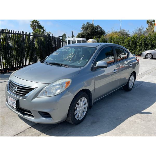 NISS VERSA 2013 T-DONATION