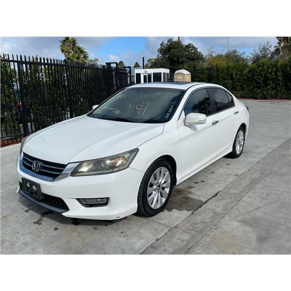 HOND ACCORD 2013 T-REPO 2 DAYS