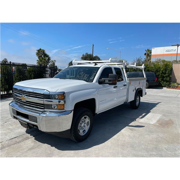 CHEV SILVERADO 2017 O/S TITLE 2 DAYS