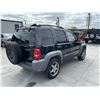Image 3 : JEEP LIBERTY 2004 T-DONATION