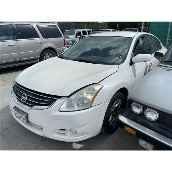 NISS ALTIMA  2011 T