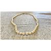 Image 2 : APPROX 16 INCH 10 KT GOLD PEARL NECKLACE