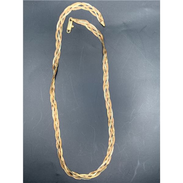 10KT YELLOW GOLD, WHITE GOLD AND ROSE GOLD NECKLACE.