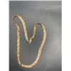 Image 2 : 10KT YELLOW GOLD, WHITE GOLD AND ROSE GOLD NECKLACE.
