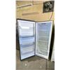 Image 2 : GALANZ STAINLESS STEEL SWING OUT FRIDGE OR FREEZER 28"W (HANDLE BROKEN)