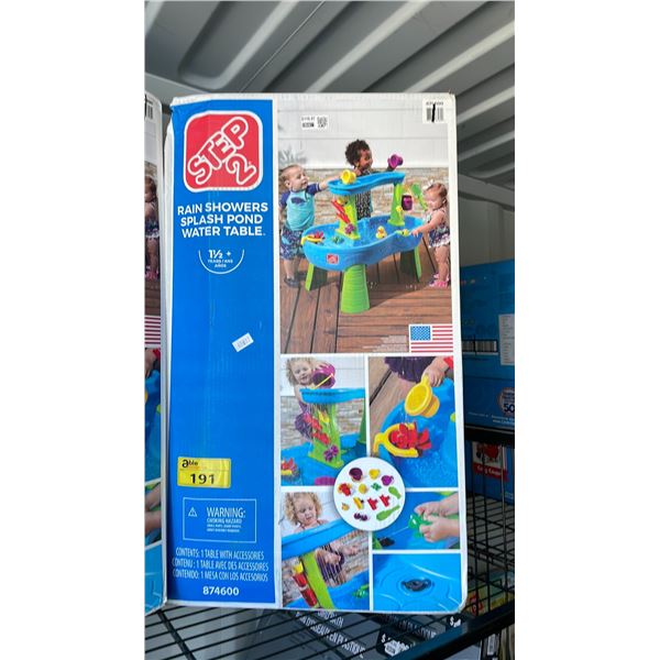 STEP 2 RAIN SHOWERS SPLASH POND WATER TABLE (MAY BE MISSING PARTS & PIECES)