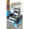 Image 1 : WINTHROP TOP GRAIN LEATHER POWER HOME THEATER ROCKER RECLINER (NOT WORKING)