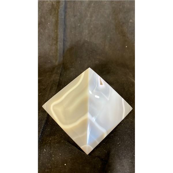 5" X 3.5" X 3.5" AGATE PYRAMID LISTED RETAIL $800