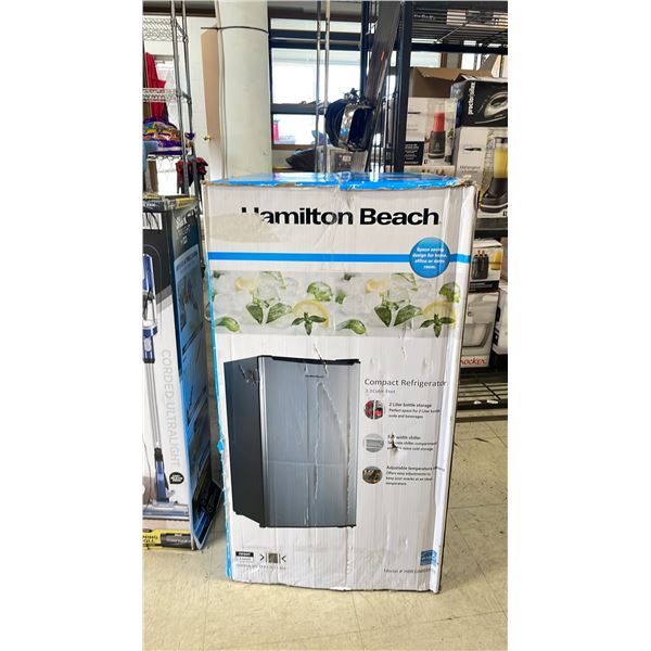 HAMILTON BEACH COMPACT REFRIGERATOR 3.3 CU. FT.