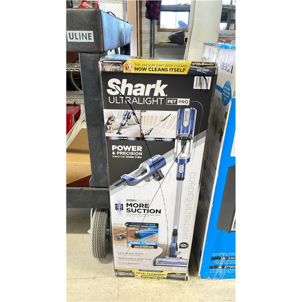 SHARK ULTRALIGHT PET PRO CORDLESS VACUUM