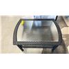 Image 2 : INLAID GLASS TOP PATIO TABLE