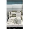 Image 1 : PFAFF HOBBYMATIC 919-1 SEWING MACHINE WITH FOOT PEDAL & CASE