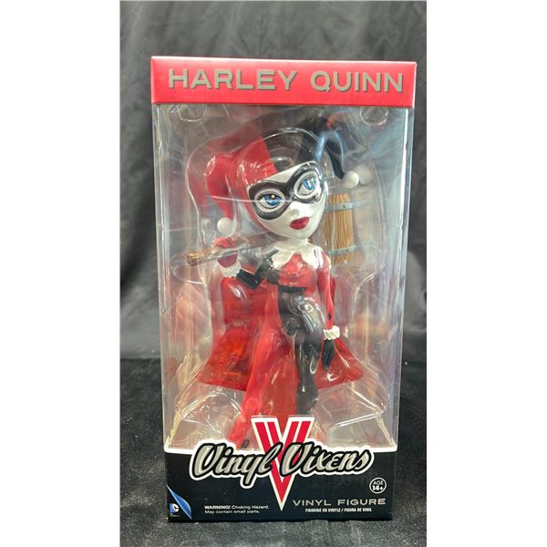 HARLEY QUINN VINYL VIXENS FIGURE