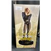 Image 8 : COVER GIRLS OF THE DC UNIVERSE BLACK CANARY STATUE