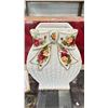 Image 2 : ROYAL ALBERT OLD COUNTRY ROSES COOKIE JAR